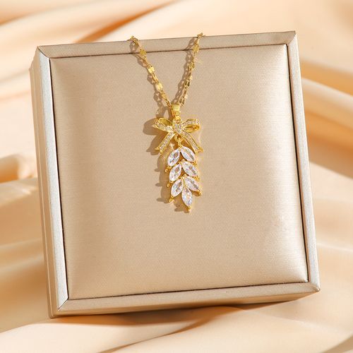 5A Zirconia leaf necklace