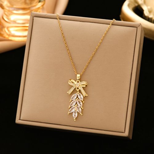 5A Zirconia leaf necklace