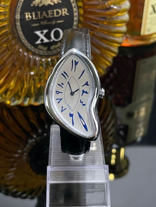 Artistic Melting Design Wristwatch Gold Case Paris Style Leather Strap Watch for Kenya Market