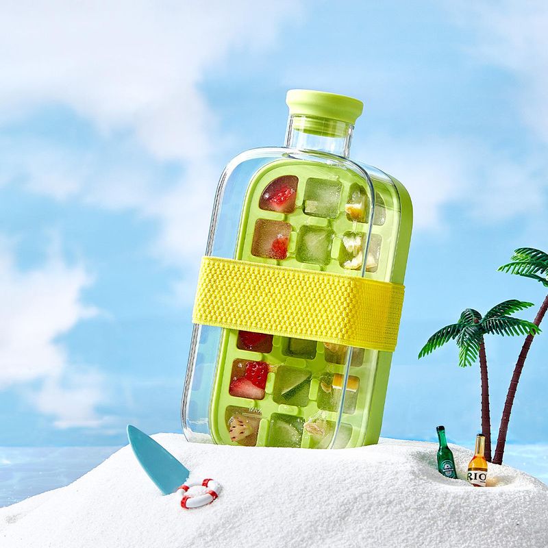 Ice Cube Bottle | Zero-Touch Release | 800ml With Straw