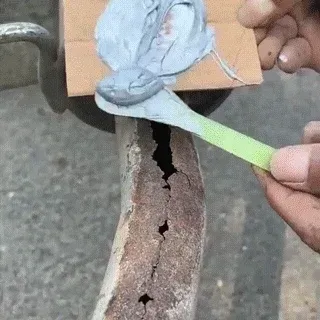 MAGIC WELDING GLUE