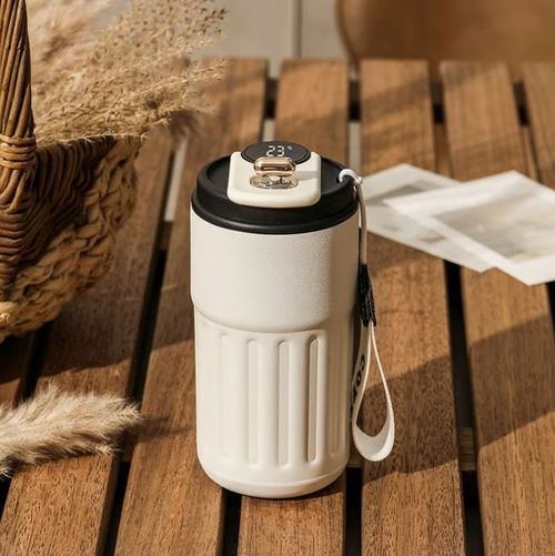 Coffee thermos with temperature display