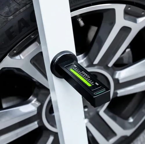 🛠️Adjustable Magnetic Gauge Tool for Automotive Truck RV Tire Repair