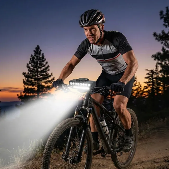 Ultra-Bright Bike Light – Dual Beam, 30 LEDs & Real-Time Display – Up to 20H Runtime, Type-C & Remote