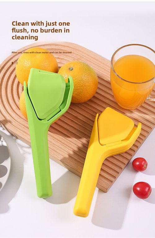 Small Portable Manual Juicer Lemon Juicer Multifunctional Fruit and Vegetable Juice Separator Picnic Manual Tool
