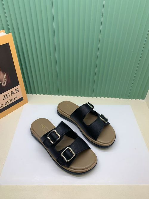 Men's Beach Shoes