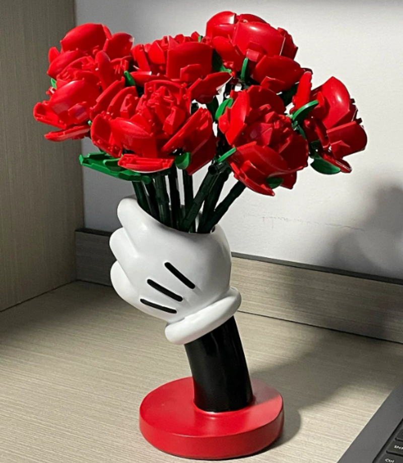 紅色米奇手花瓶+11朵紅色玫瑰