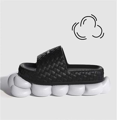 NOWORNOUT Cloud Slippers for Women, Men Pillow Slippers Cushioned Slides Thick Sole Woven Shower Shoes Indoor Outdoor