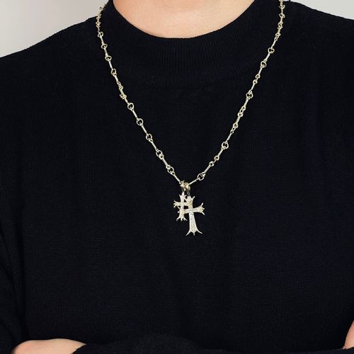 CH Fashion: Diamond-encrusted Double Cross Pendant Necklace for Women – Simple Collar-Length Necklace for Men and Couples