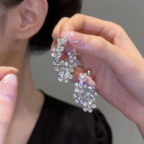 Luxury-inspired full-diamond floral earrings