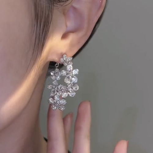 Luxury-inspired full-diamond floral earrings