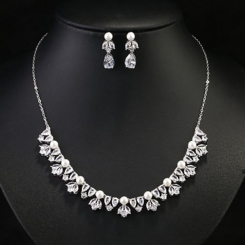 Elegant Luxury Pearl-Studded Zircon Jewelry Set Fashionable Classic Teardrop Earrings and Necklace