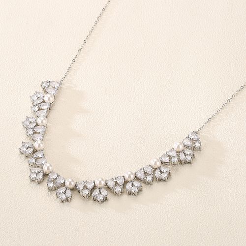 Elegant Luxury Pearl-Studded Zircon Jewelry Set Fashionable Classic Teardrop Earrings and Necklace