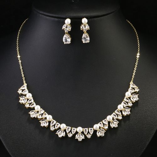 Elegant Luxury Pearl-Studded Zircon Jewelry Set Fashionable Classic Teardrop Earrings and Necklace