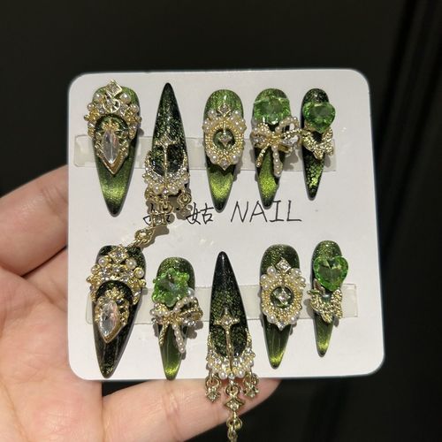 Gilded Greenery Nails