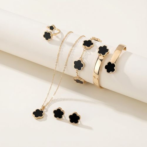 Five-leaf clover jewelry set for women, simple and versatile petal necklace, bracelet, ring, earrings, accessories