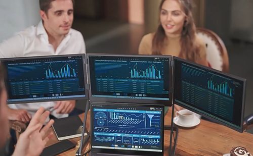 Portable 3-fold laptop screen