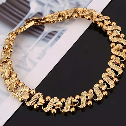 A Heart-Shaped Ballet Style Gold-Plated Women'S Bracelet, Perfect for Weddings And Engagements, Featuring Exquisite Luxury Jewelry Suitable for Everyday Wear