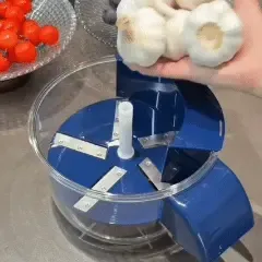 Electric fruit and vegetable peeler