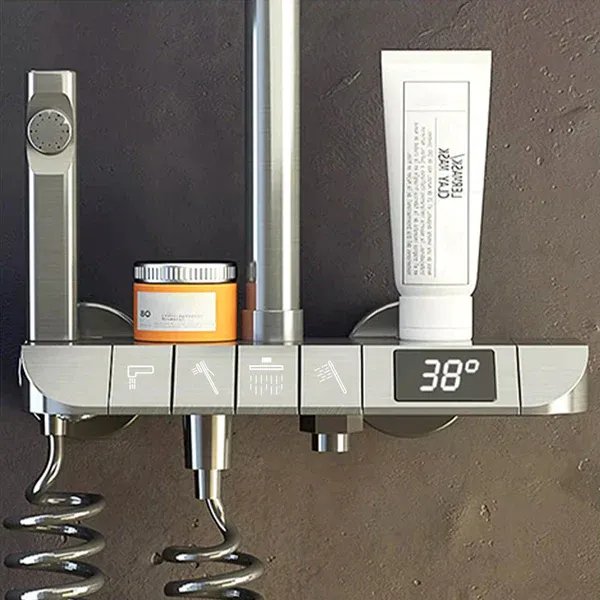 Intelligent pressure-increasing thermostatic shower set with digital display