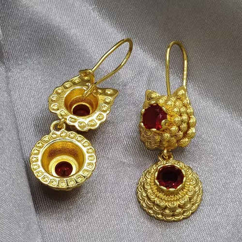 Earrings Adorned with Plating And Rhinestones, Embodying Traditional Middle Eastern Design, Perfect for Weddings And Celebrations, an Exquisite Gift for Brides