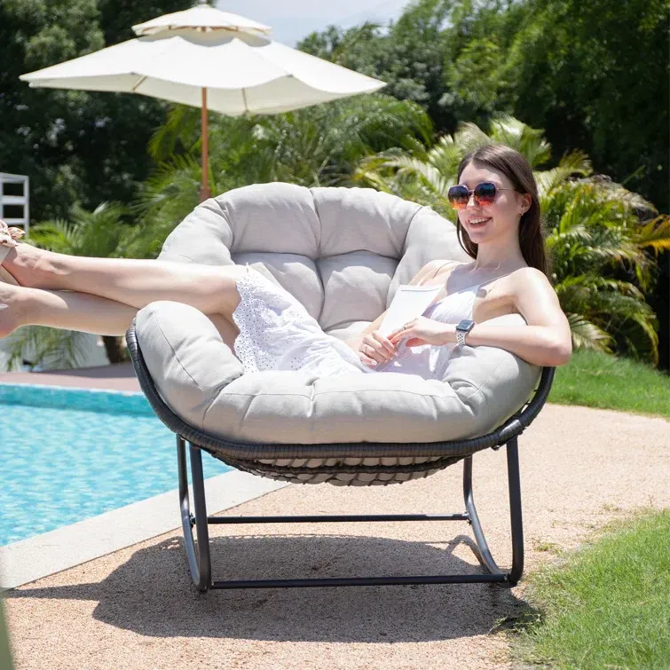 Outdoor Lounge Chair