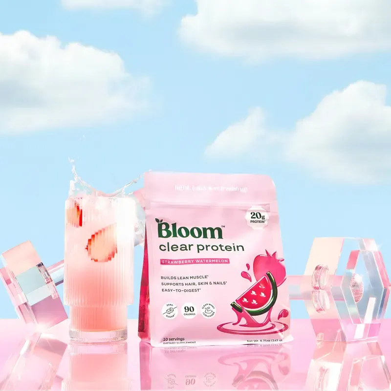 Bloom Nutrition Clear Protein - Clear Whey + Collagen Protein Blend | 20g Protein, 90 Calories, 0g Sugar, Light & Refreshing Fruity Drink | Protein for Women *contains dairy