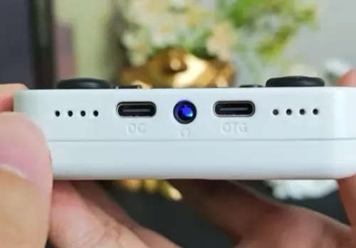 It is price down! This game handheld has the most emulators I've ever used, and the price is astonishingly cheap! 1G running 128G large memory cross-border new R36S open source handheld game console retro GBA arcade classic FC arcade portable PSP.