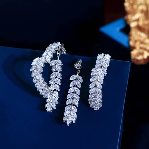 Heart-shaped earrings