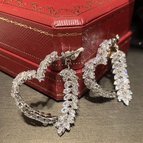 Heart-shaped earrings