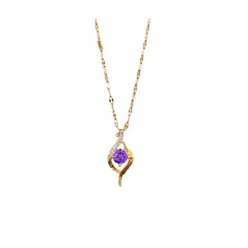 At first sight, my heart falls in love without fading. A titanium steel necklace adorned with a bone chain that locks your heart