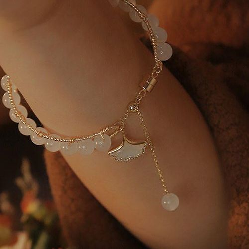 Imitation natural white jade bead bracelet for women, round ginkgo leaf pendant, handmade bead crystal bracelet for women
