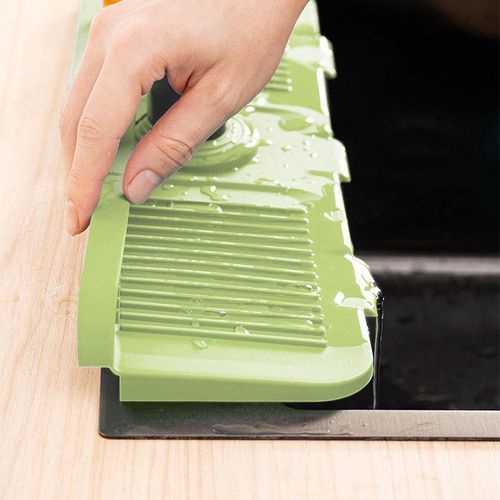 New Design Kitchen Bathroom Faucet Water Catcher Absorbent Pad Splash Plate Foldable Reusable Silicone Faucet Drain Pad