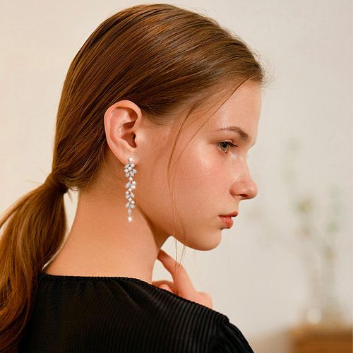 Silver pendant earrings, long silver thread ball earrings for women, shiny pendant