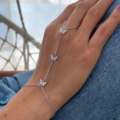 New all-diamond butterfly finger bracelet, a Bohemian water diamond bracelet for women with a high-end European and American feel
