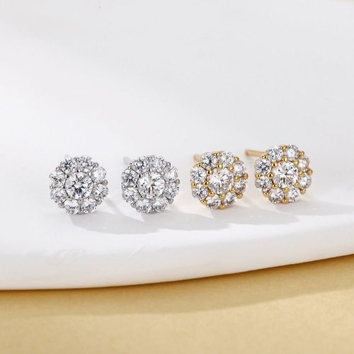 Round Floral Silver Stud Earrings for Women, Inlaid with Cubic Zirconia, Ultra-Sparkling Full-Diamond Petal Earrings, Light Luxury