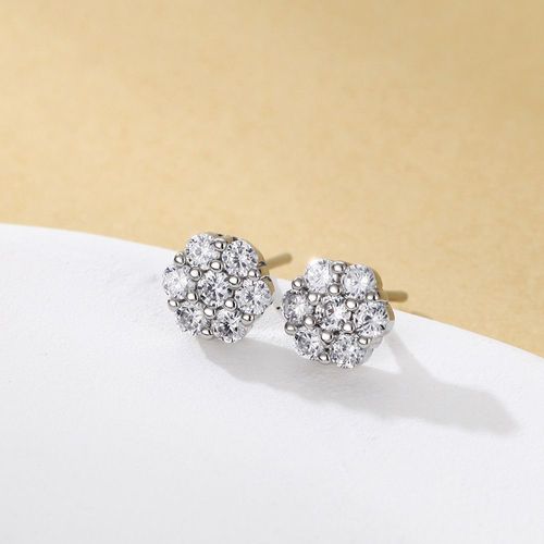 Round Floral Silver Stud Earrings for Women, Inlaid with Cubic Zirconia, Ultra-Sparkling Full-Diamond Petal Earrings, Light Luxury