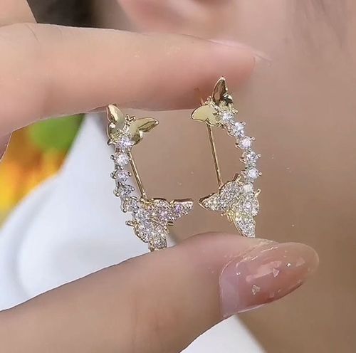 Niche design, exquisite and gentle, versatile Zircon butterfly ear stud earrings, unique and high-end, fashionable ear stud earrings for women