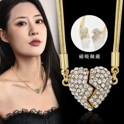 Unique Magnetic love Diamond Necklace Cubic  Love Heart-shaped Pendant Necklace with Dazzling
