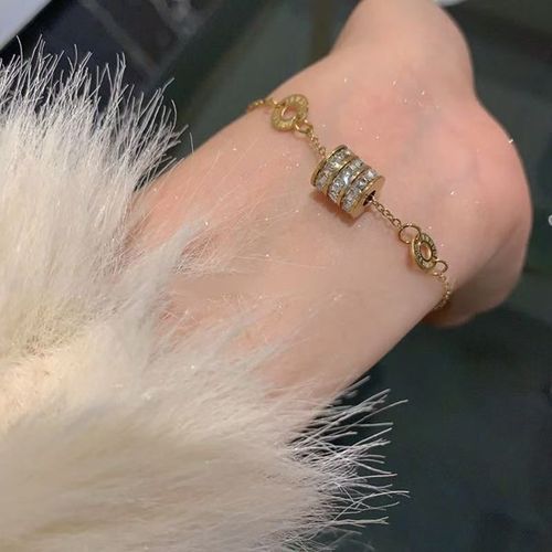 Made of titanium steel, non-fading~ Roman numeral delicate bracelet and bangle set (three-piece set)