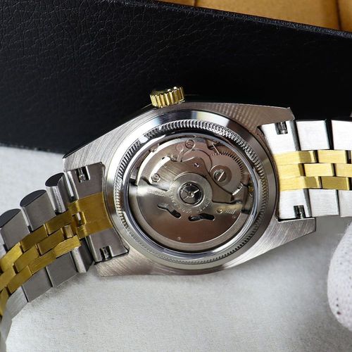 Swiss-Style Mechanical Men's Watch