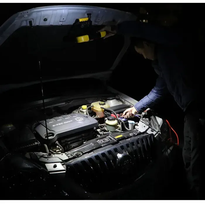 💡 Luz De Aviso Triangular 3 Em 1: LED Vermelho Com 4 Modos, Ilumina + Alerta, Bateria De 6400 mAh, Carregamento Solar, Compacta E Fácil De Usar.