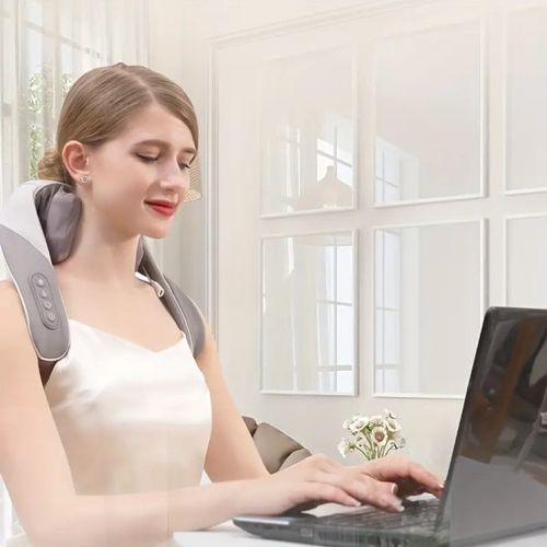 NeckMassager: Soothing Heat Relaxing Neck and Shoulder Massager