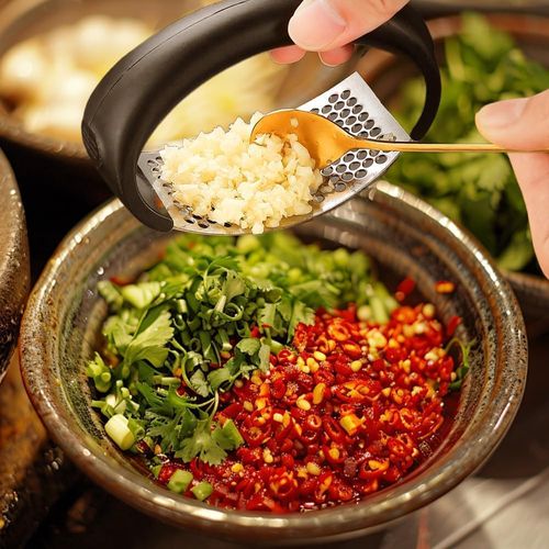 🔥HOT SALE🔥 COD！Stainless Steel Garlic Press, Heavy-Duty Version: Garlic Clamp, Home Garlic Grinder, Garlic Paste Maker, Garlic Mortar, Kitchen