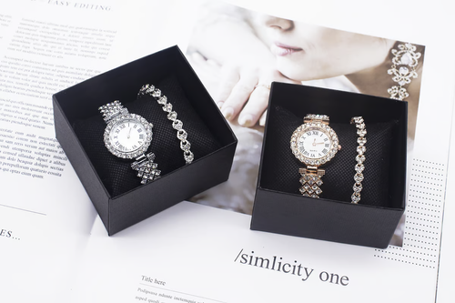 💎💎Shining Cubic Watch⌚⌚