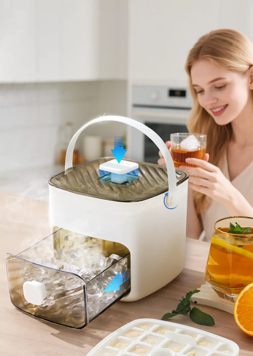 Food-grade ice cube mold, ice-making magic box, large-capacity ice storage for refrigerator, household ice cube tray, press-type ice cube tray for home use.