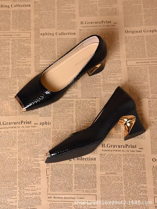 Elegant French Snake Skin Pattern Rubber Chunky high Heel