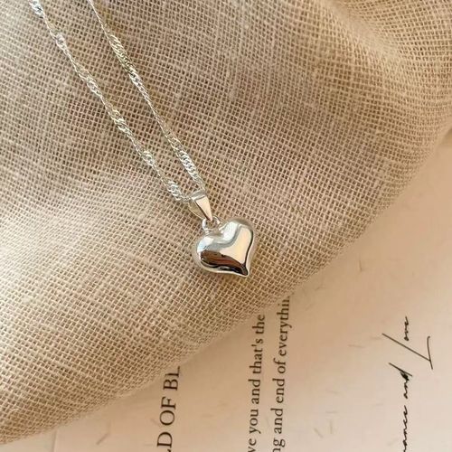 Stylish and versatile silver-plated bamboo chain necklace with heart-shaped pendant jewelry