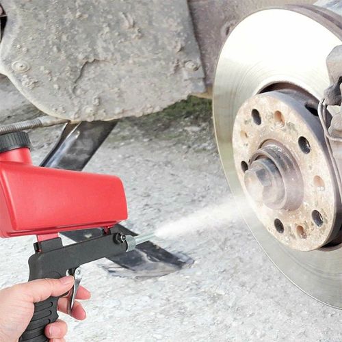 Portable pneumatic sandblasting