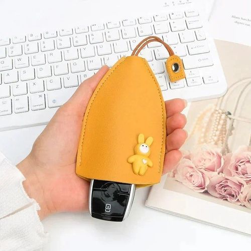 Pull Out Key Case Pack of 4（1 red + 1 black + 1 pink + 1 yellow）
